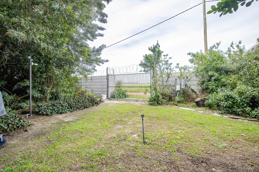 4 Bedroom Property for Sale in Joostenbergvlakte Western Cape
